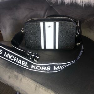 Micheal Kors Mini Purse